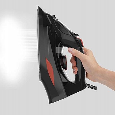 3. Black+Decker BXIR3000E Dampfbügeleisen (3000W; schwarz)