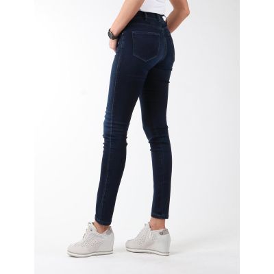 2. Wrangler High Skinny Jeans W27HBV78Z