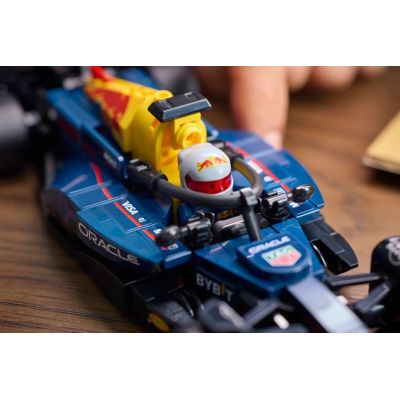 3. LEGO Speed Champions 77243 Oracle Red Bull Racing RB20 F1-Rennwagen