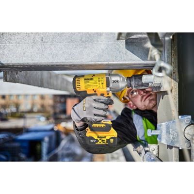 7. Schlagschrauber ohne Akku und Ladegerät 18V DCF900NT DEWALT