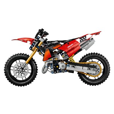 4. LEGO Technic 42238 - Ducati Desmo450 MX Werksmotorrad