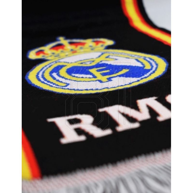 4. Real Madrid Fan-Strickschal 7TH RM4BUF7
