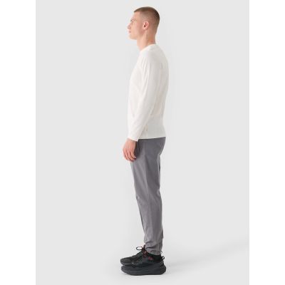 4. Lässige Jogginghose für Herren 4F 4FWMM00TTROM0944-25S