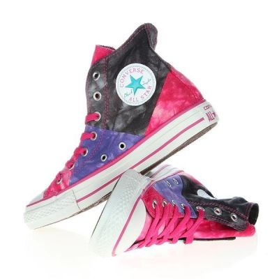 5. Converse Chuck Taylor Multipanel 542465F