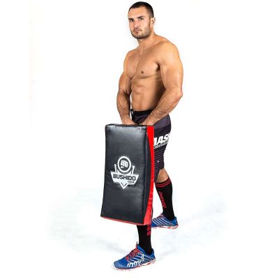 13. T62 | Großer Trainingsschild