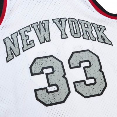 4. Mitchell & Ness NBA Cracked Cement Swingman-Trikot Knicks 1991 Patrick Ewing M TFSM5934-NYK91PEWWHIT