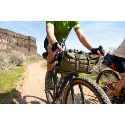 5. MSR Hubba Hubba Bikepack 2-Personen-Dreieckszelt, grün, rot, weiß