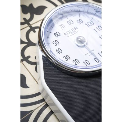 6. ADLER AD 8177 Badezimmerwaage