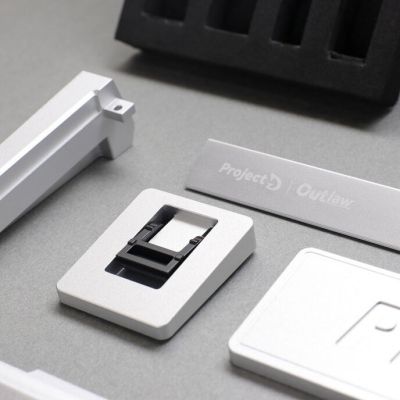 7. Ducky Outlaw 65 Tastatur Universal USB Silber