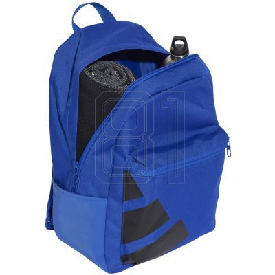 4. Adidas Classic Bars IS7060 Rucksack
