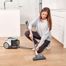 Black+Decker BXVML700E (700W) Beutelloser Staubsauger