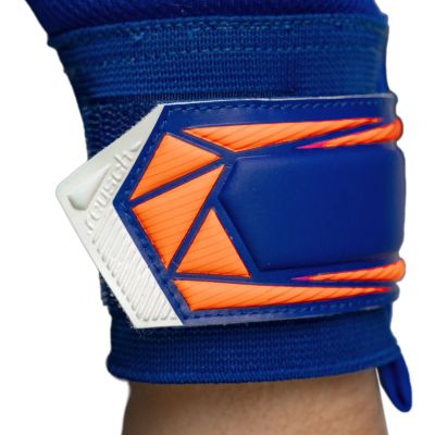 8. Reusch Attrakt Starter Solid Torwarthandschuhe Blau 5670514 4126