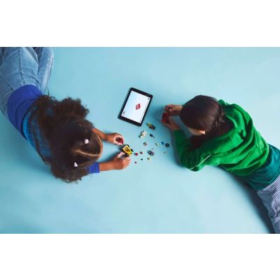 8. LEGO CITY 60458 Pizza vs. Feuerwehrwagen-Rennset