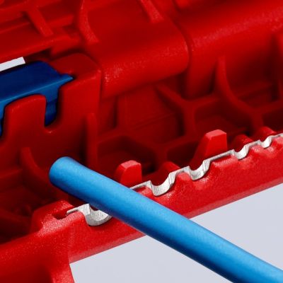 11. Knipex ErgoStrip Universal-Abisolierzange (16 95 02 SB)