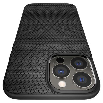 15. Spigen Liquid Air Hülle für iPhone 13 Pro – Mattschwarz