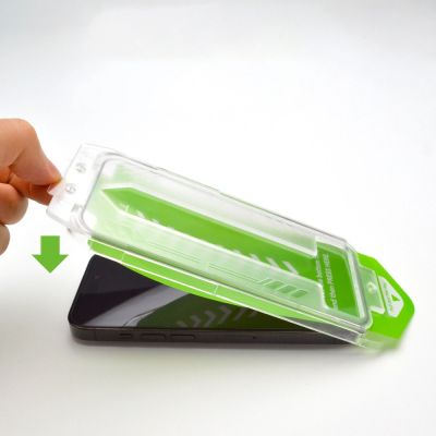 7. 9H gehärtetes Glas mit Montagerahmen für iPhone 14 Pro Max Wozinsky Premium Glass – Schwarz