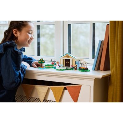 5. LEGO ANIMAL CROSSING 77056 Blathers und die Museumssammlung