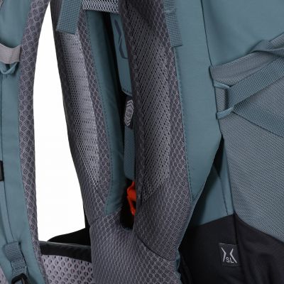 18. Deuter Aircontact Core 45+10 SL Jade-Graphit Trekkingrucksack