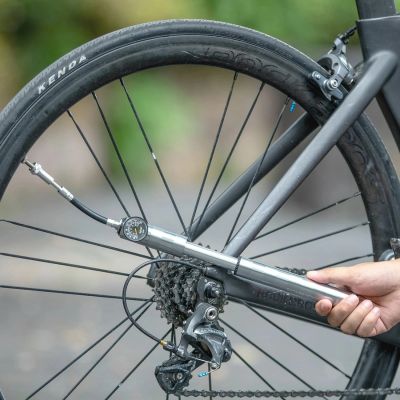 2. Rockbros JG-PB-004 Leichtbau-Fahrradpumpe mit Manometer – schwarz