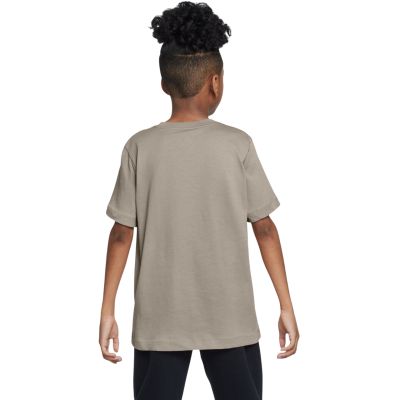 2. Nike Sportswear Beige Kinder-T-Shirt FZ5177 236
