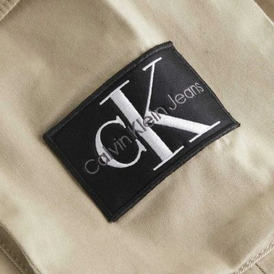 9. Calvin Klein Jeans Cargo-Jogginghose M J30J324696