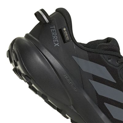 4. Adidas Terrex Tracefinder Plus GORE-TEX Trail KJ3792 Schuhe