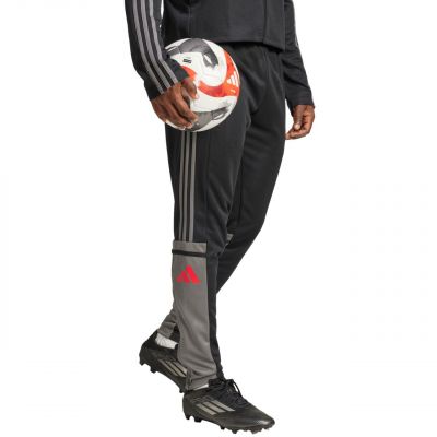 4. adidas Squadra 25 Training M Hose JD1625