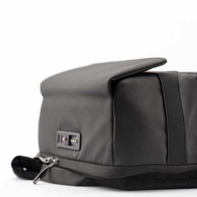 5. RealPower Pro TSA-Reisetasche. 900D rutschfester Magnetverschluss.
