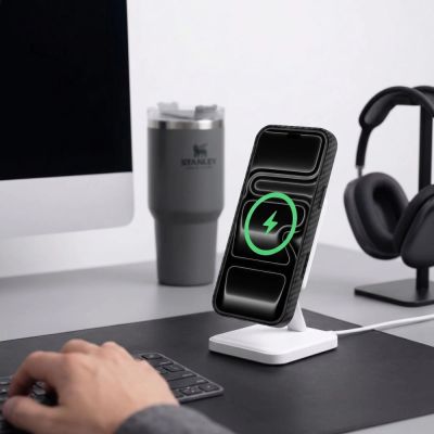 10. Tech-Protect Ion Carbon MagSafe Hülle für iPhone 18 Pro Max / 17 Pro Max – Schwarz und Silber