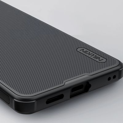 8. Nillkin Super Frosted Shield Pro Magnetische Schutzhülle, kompatibel mit MagSafe für Samsung Galaxy S26+ - Schwarz