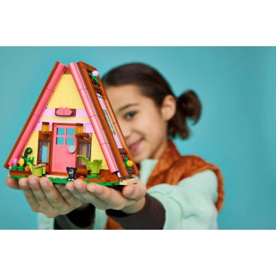 11. LEGO Friends 42682 – Luxuriöses Campingplatz-Cottage