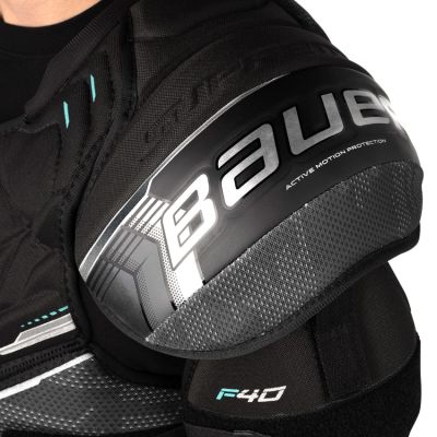 7. Bauer Supreme F40 Intermediate Hockey-Schulterpolster