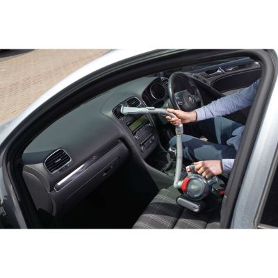 7. BLACK+DECKER PD1200AV Autostaubsauger (grau)