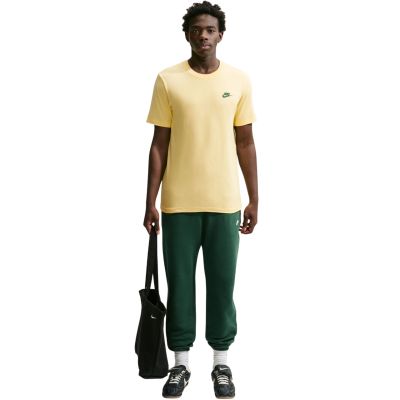 6. Nike Club Herrenhose Grün FN3808 323