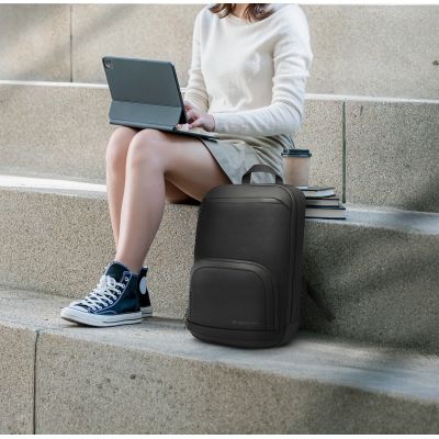 12. Wozinsky Premium Wasserdichter Laptop-Rucksack - Schwarz