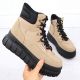 12. Wanderschuhe auf der Plattform News W EVE450B