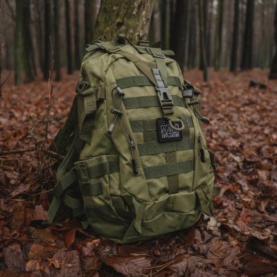 9. Offlander Survival Trekker 25L Rucksack OFF_CACC_34GN