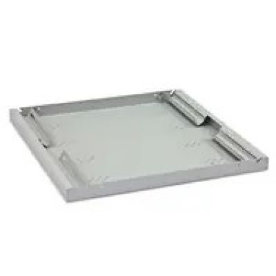 2. Triton-Regal mit Lochung 1 HE 950 mm