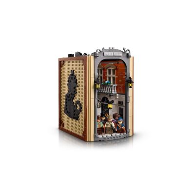5. LEGO ICONS 10351 Sherlock Holmes: Bücherecke