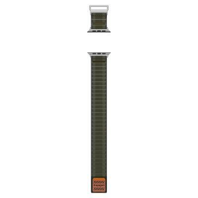 5. Spigen WBF0 Armband für Apple Watch 44 / 45 / 46 / 49 mm - Grün