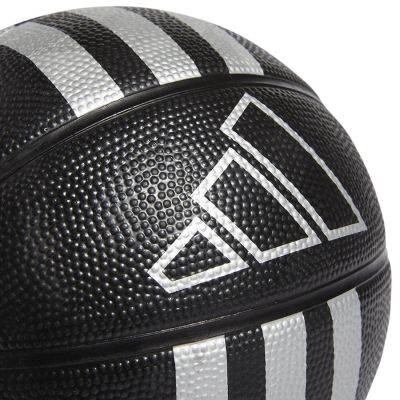 4. adidas 3-Streifen Gummi Mini-Basketball HM4972