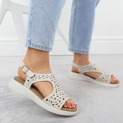 4. Sergio Leone SK-850 Damen-Sandalen in Creme mit durchbrochenem Muster und Absatz