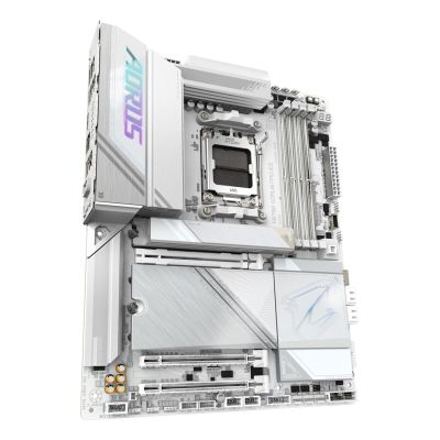 3. Gigabyte X870E AORUS PRO ICE Mainboard