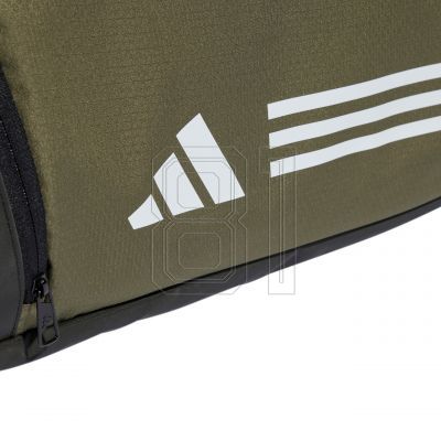 5. Adidas Essentials 3-Stripes Duffel M IZ1918 Tasche