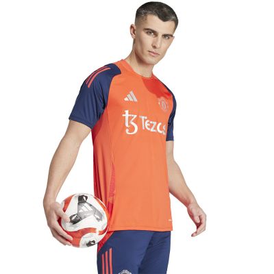 4. adidas Manchester United Training JSY M IT2011 T-Shirt