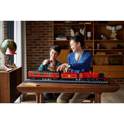 4. LEGO Harry Potter 76405 Hogwarts Express Sammleredition