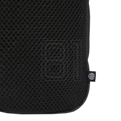 5. Adidas Tiro League Schuhtasche HS9767