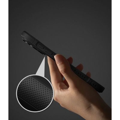 8. Ringke Fusion Bold Magnetische MagSafe Hülle für iPhone 18 Pro / 17 Pro - Mattschwarz