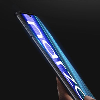 7. Dux Ducis 9D Tempered Glass 9H Full Screen Tempered Glass mit Realme Narzo 50A Rahmen schwarz (case friendly)