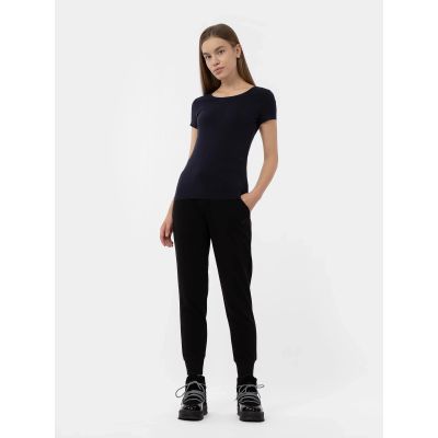 3. Normales, schlichtes Damen-T-Shirt 4F 4FMM00TTSHF731-30S